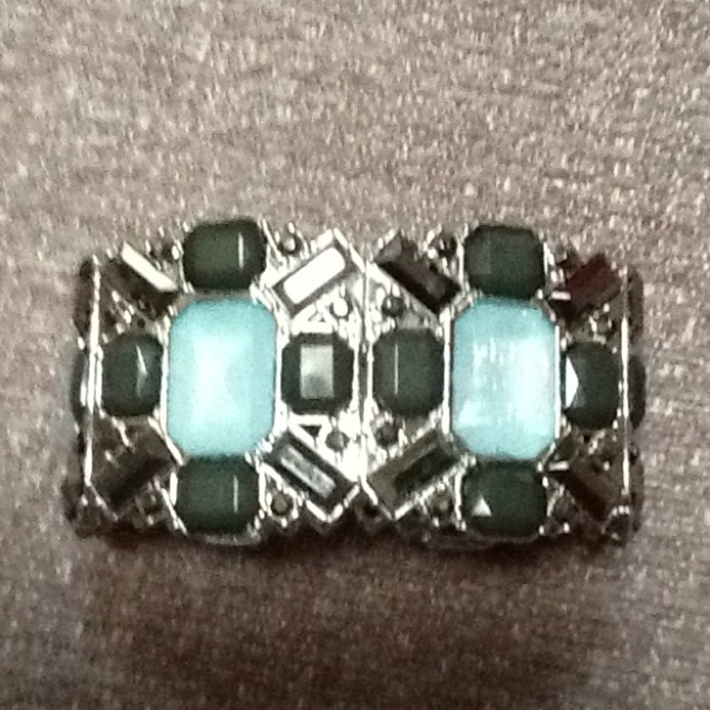Emerald Green/ Light Green Stretch Bracelet